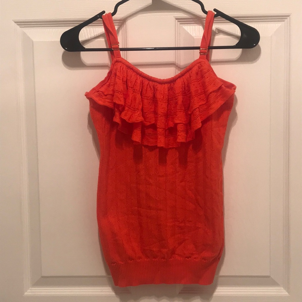 NWOT. Cache top